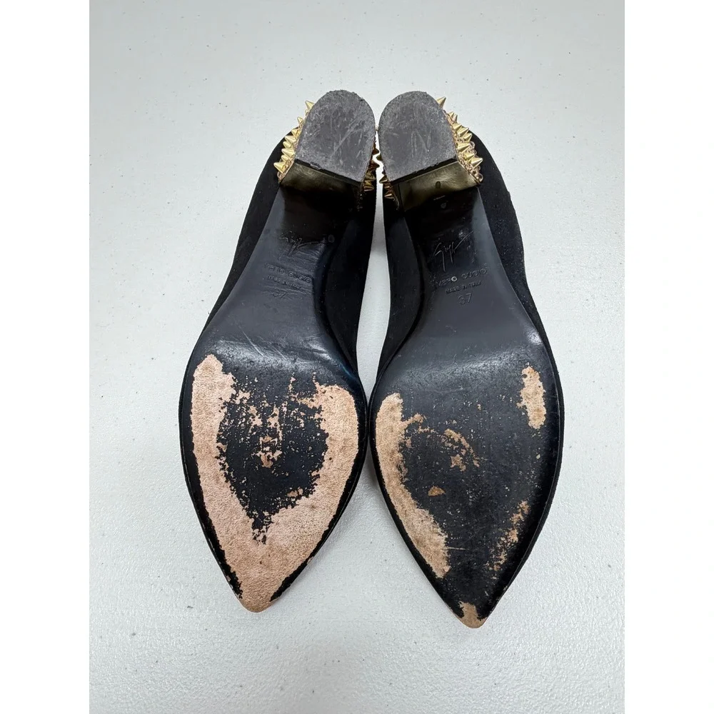 Giuseppe Zanotti Black Suede Studded Crystal Block Heel Pumps Pointed Toe 37 7